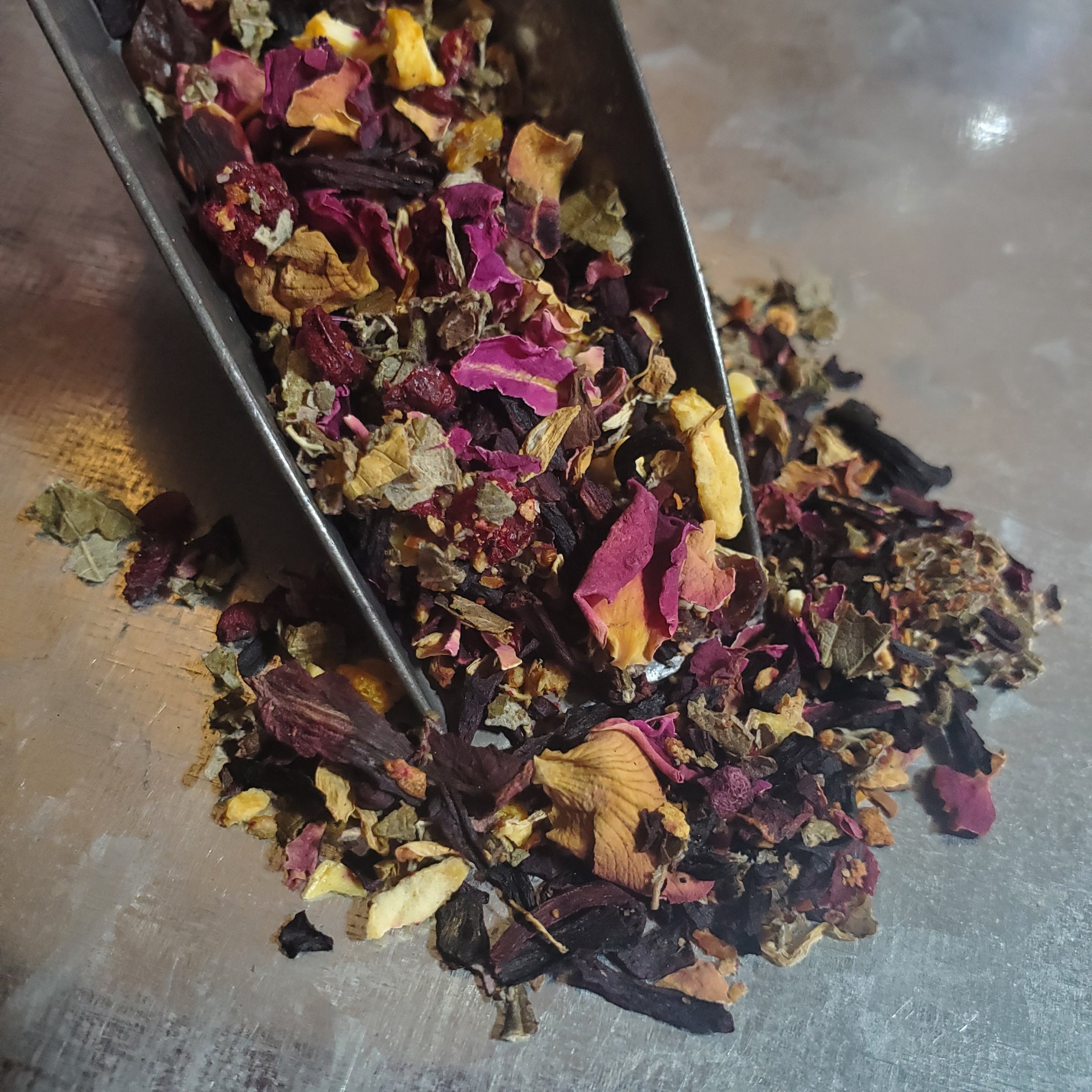 Organic Red Roseberry Herbal | Tea Hugger